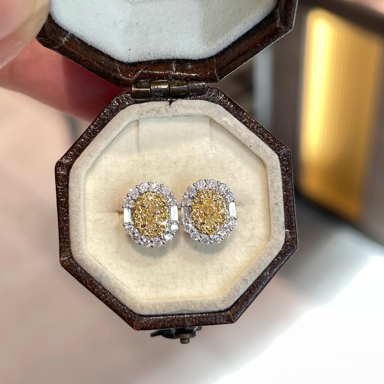 14k Gold 0.6 Ct Natural Color Diamond Earrings - 6