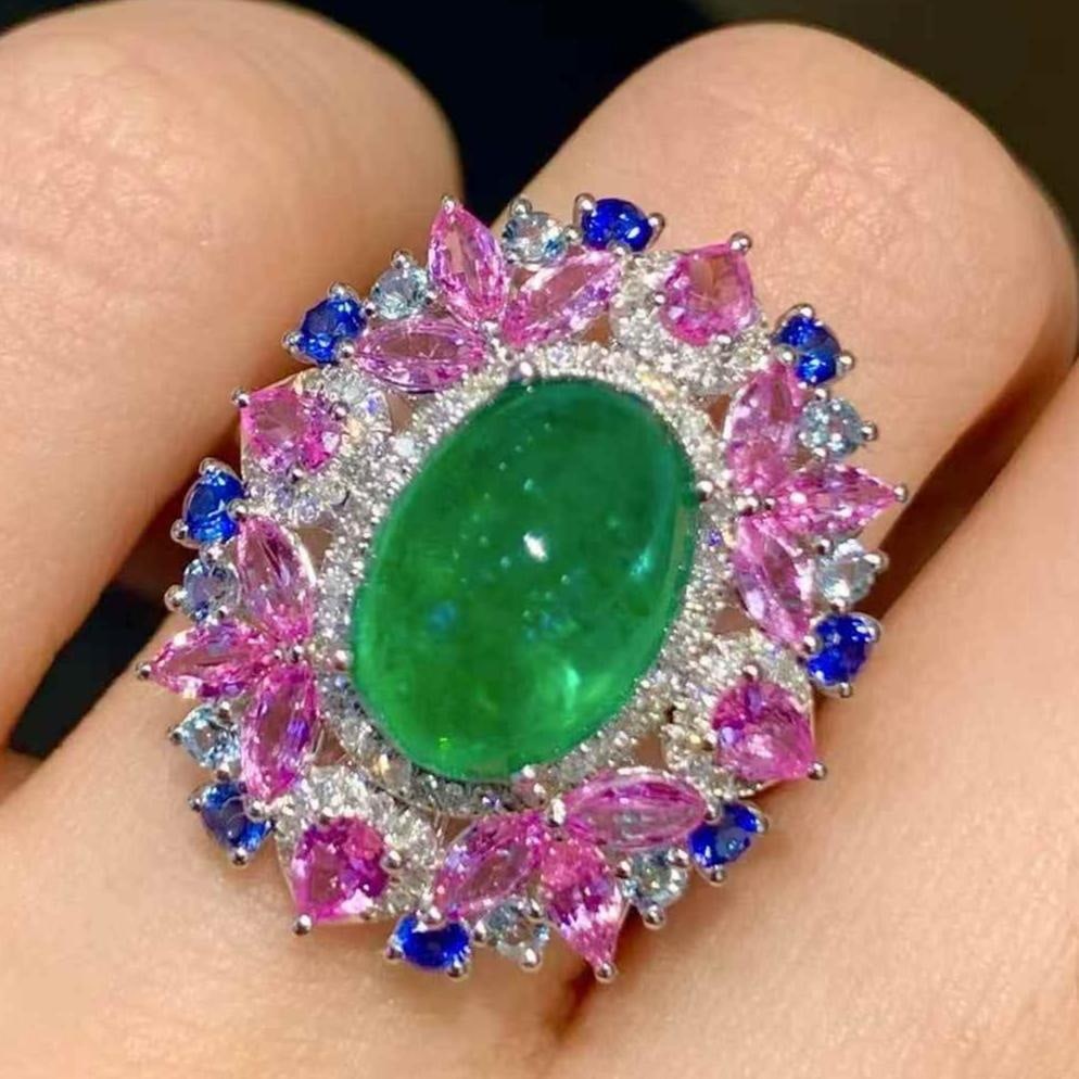 14k Gold 3.8 Ct Vivid Green Natural Emerald & Diamond Ring: Ref:231103004 // gold content:14k gold // ring size:7. 25us // // main gemstone:emerald // shape:oval // carat weight:3. 8ct // color:vivid green // treatment:natural // // adjacent gemstone 2 :