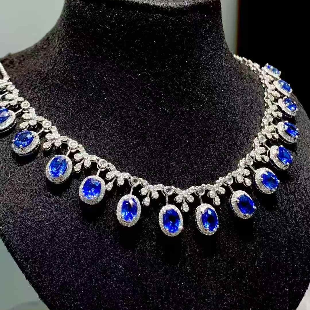 14k Gold 9.3 Ct Vivid Blue Natural Sapphire & Diamond & Sapphire Necklace - 2