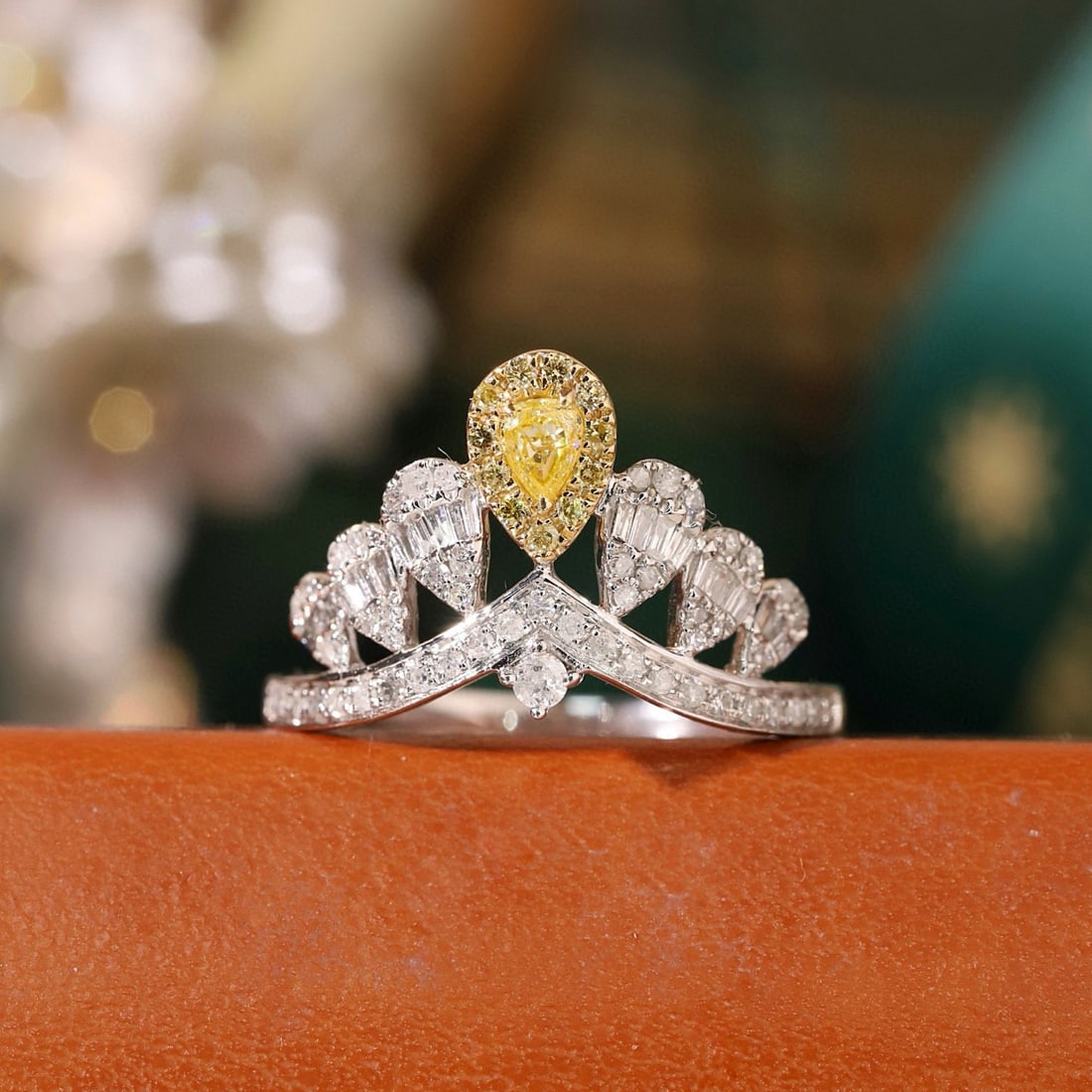 14k Gold 0.55 Ctw Natural Yellow Diamond & Diamond Ring: Ref:231103078 // gold content:14k gold // ring size:7. 25us // // main gemstone:yellow diamond // shape:pear // carat weight:0. 12ct // color:yellow // treatment:natural // // adjacent gemstone 2 :