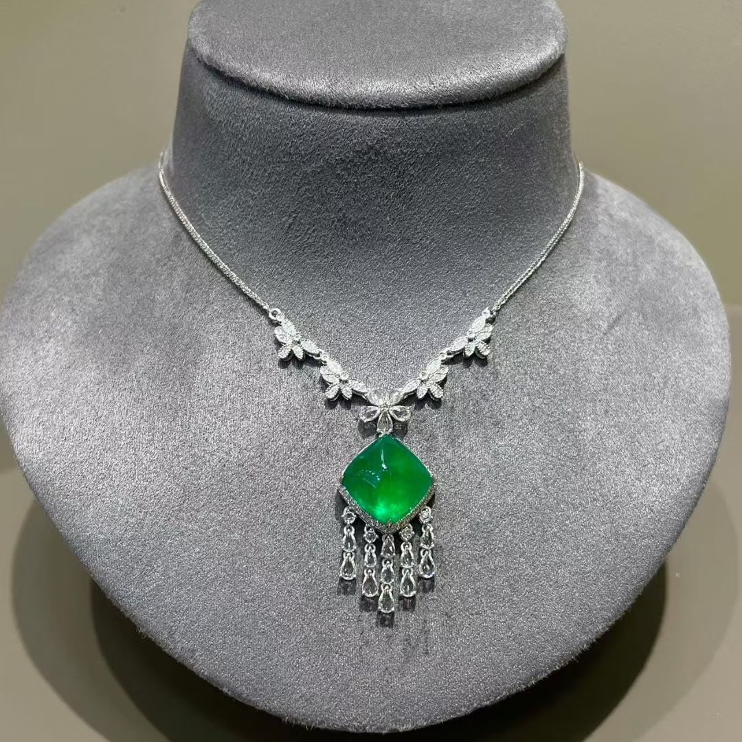14k Gold 8.68 Ct Natural Emerald & Diamond Necklace - 6