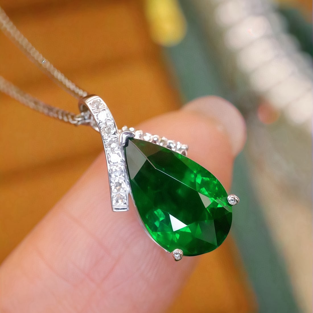 14k Gold 2.09 Ctw Vivid Green Natural Tsavorite & Diamond Pendant( Without Chain ) - 3