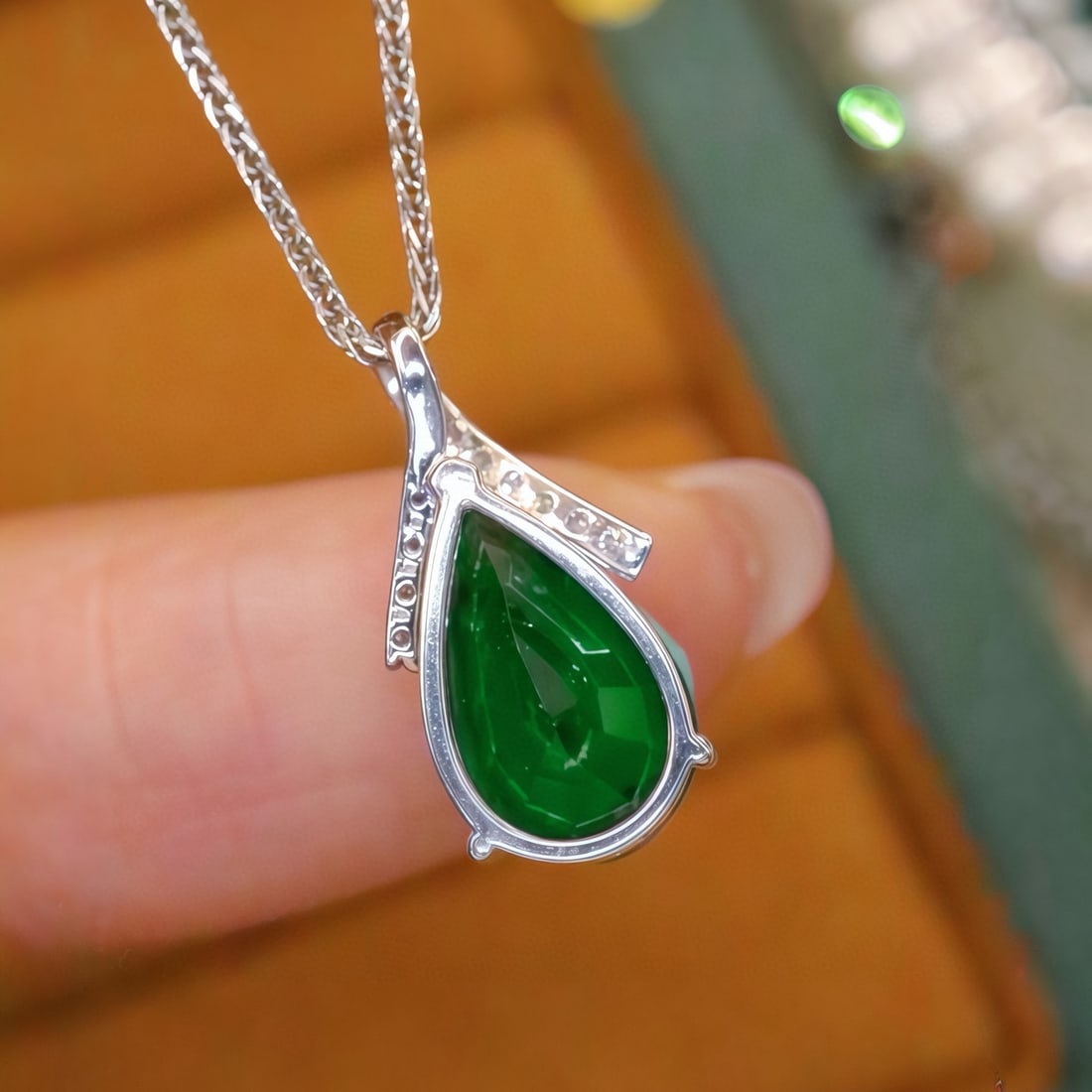 14k Gold 2.09 Ctw Vivid Green Natural Tsavorite & Diamond Pendant( Without Chain ) - 4