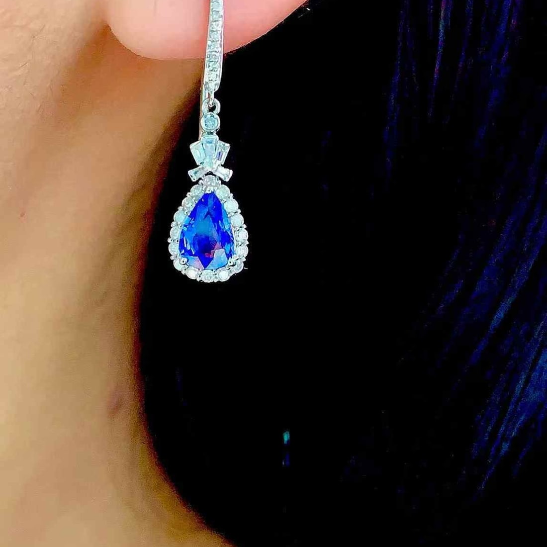 14k Gold 1.5 Ct Natural Sapphire & Diamond Earrings - 7