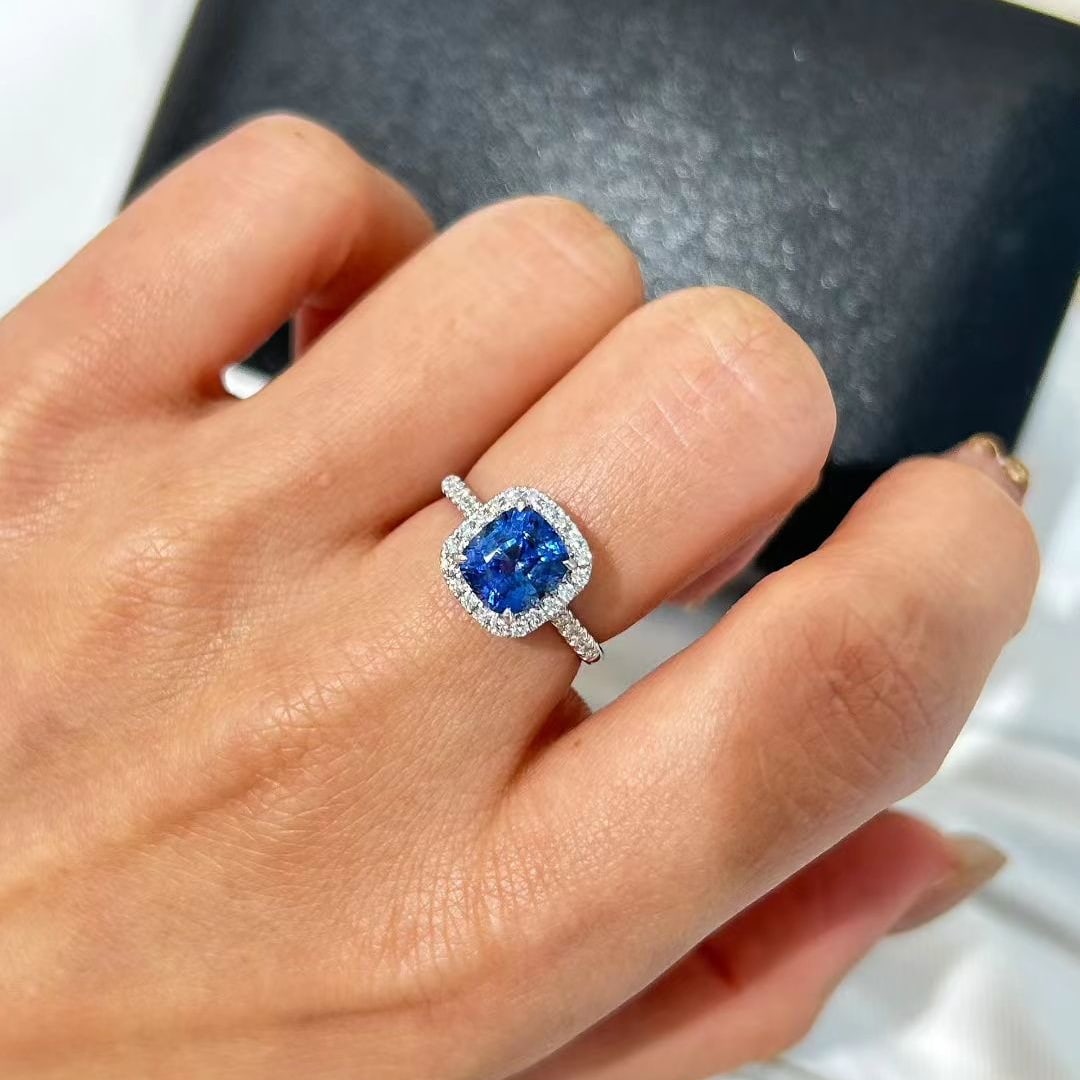 14k Gold 2.96 Ctw Natural Sapphire & Diamond Ring - 8