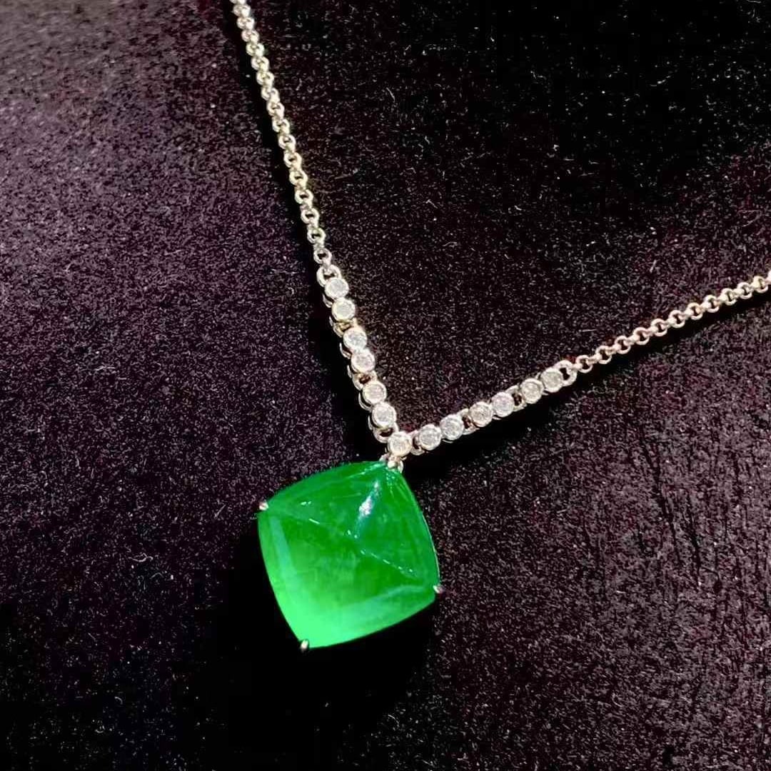 14k Gold 8.88 Ct Vivid Green Natural Emerald & Diamond Necklace - 4