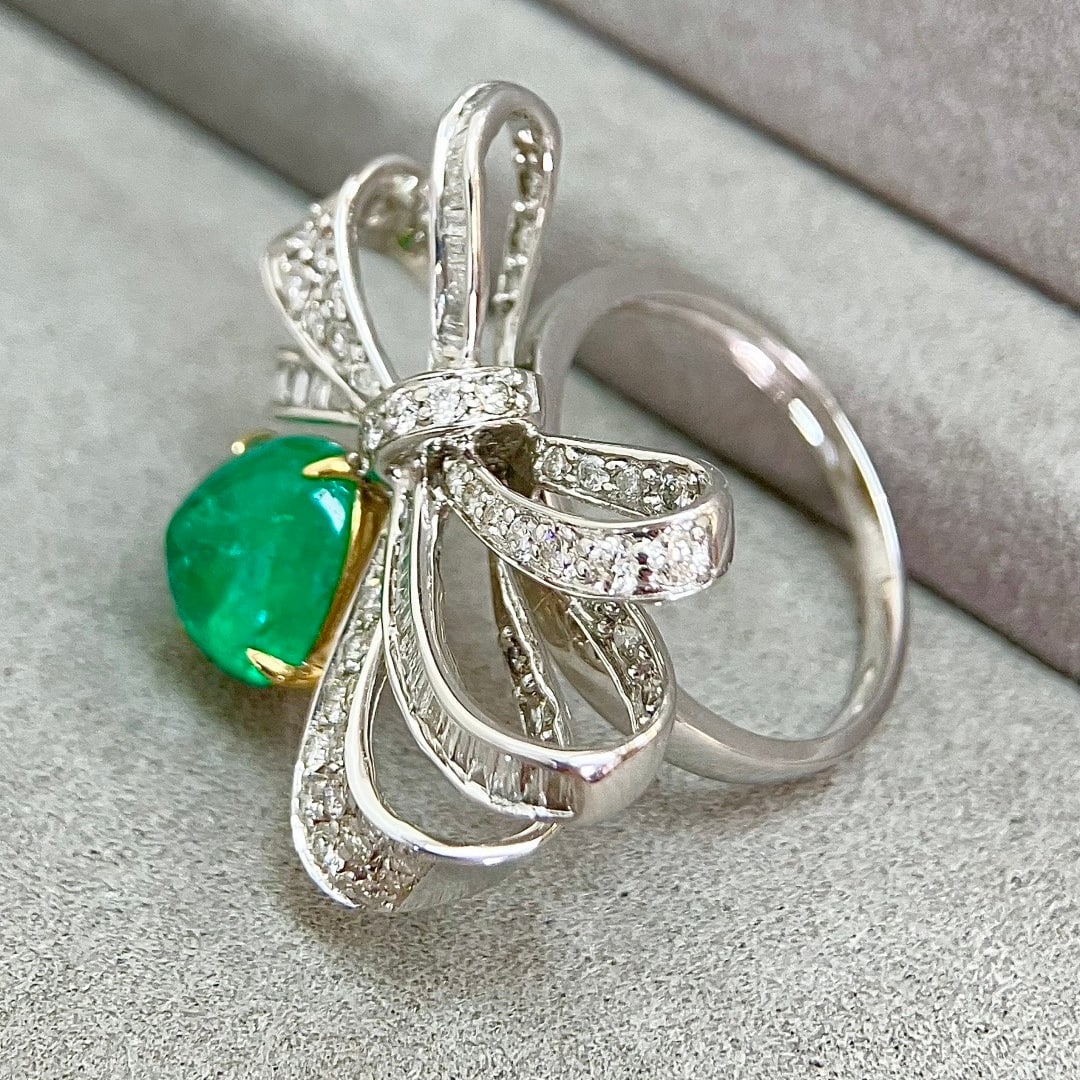 14k Gold 3.56 Ctw Vivid Green Natural Emerald & Diamond Ring - 5