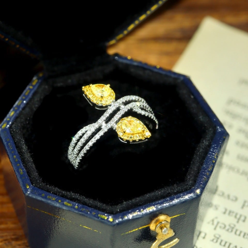 14k Gold 0.67 Ctw Natural Yellow Diamond & Diamond Ring - 2