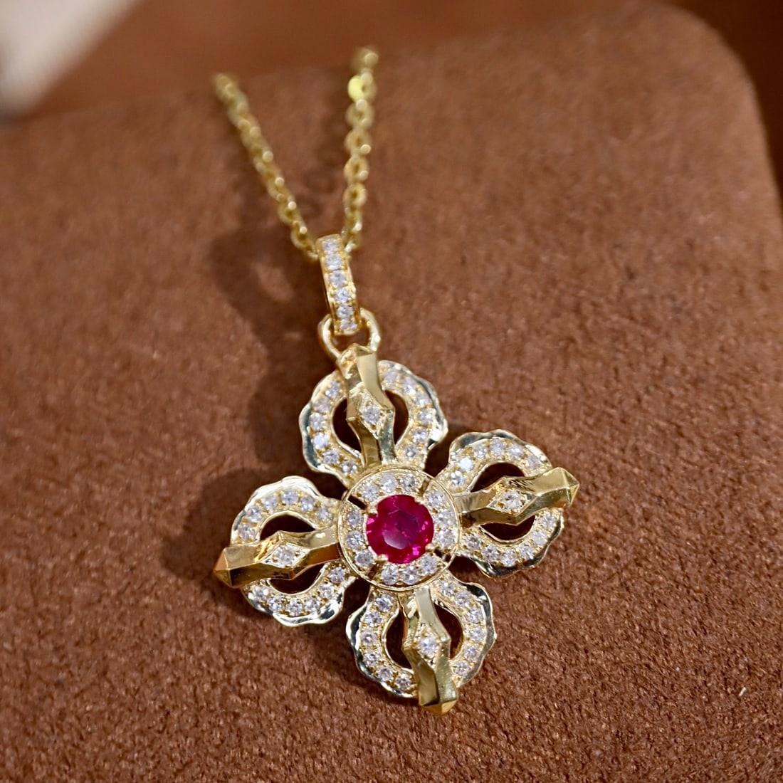 14k Gold 0.31 Ctw Natural Ruby & Diamond Pendant( Without Chain ): Ref:231104055 // gold content:14k gold // main gemstone:ruby // shape:round // carat weight:0. 2ct // color:red // treatment:natural // cut grade:g // // adjacent gemstone 2 : diamond // shape:round /