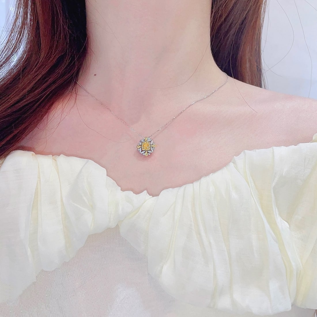 14k Gold 0.69 Ctw Natural Yellow Diamond & Diamond Necklace - 2
