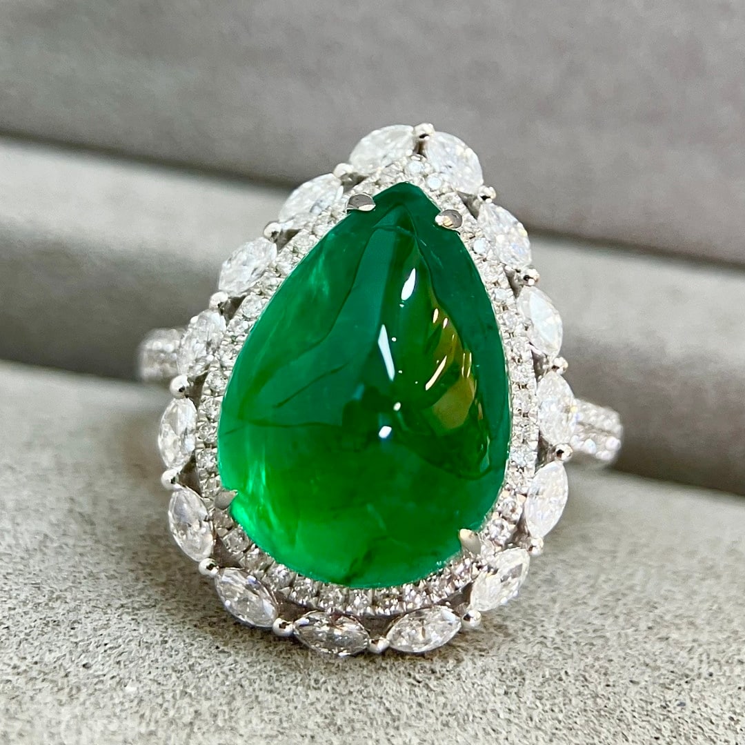 14k Gold 8.34 Ctw Vivid Green Natural Emerald & Diamond Ring - 3