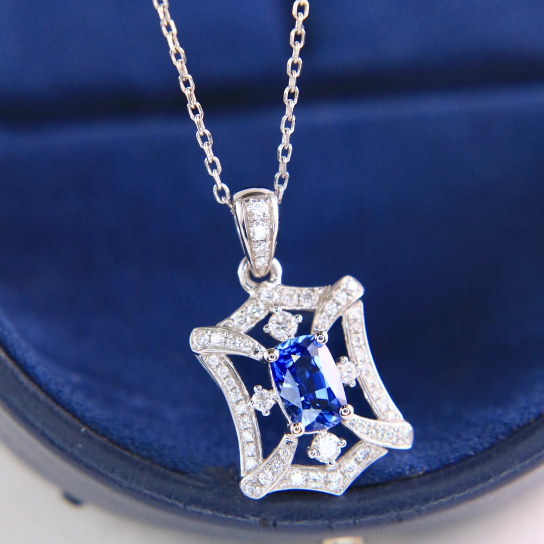 14k Gold 1.33 Ctw Natural Sapphire & Diamond Necklace - 2