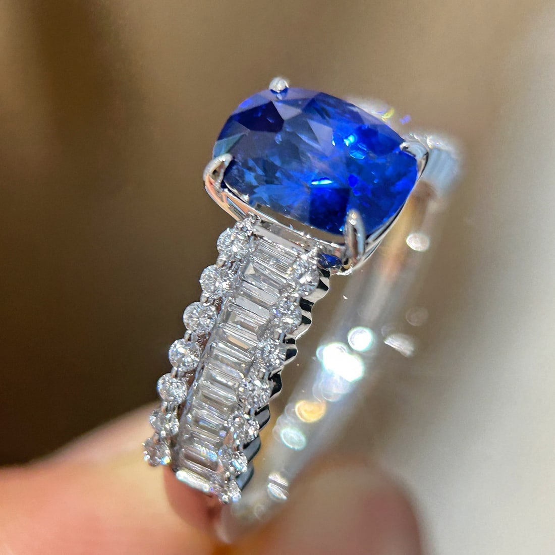 14k Gold 2.55 Ctw Natural Sapphire & Diamond Ring - 4