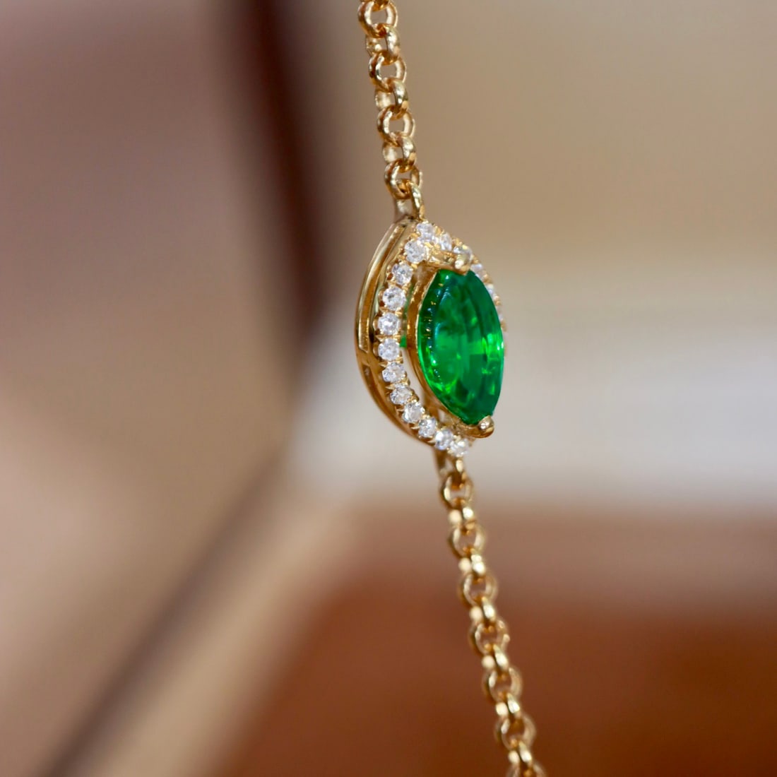 14k Gold 0.36 Ctw Vivid Green Natural Emerald & Diamond Bracelet - 4