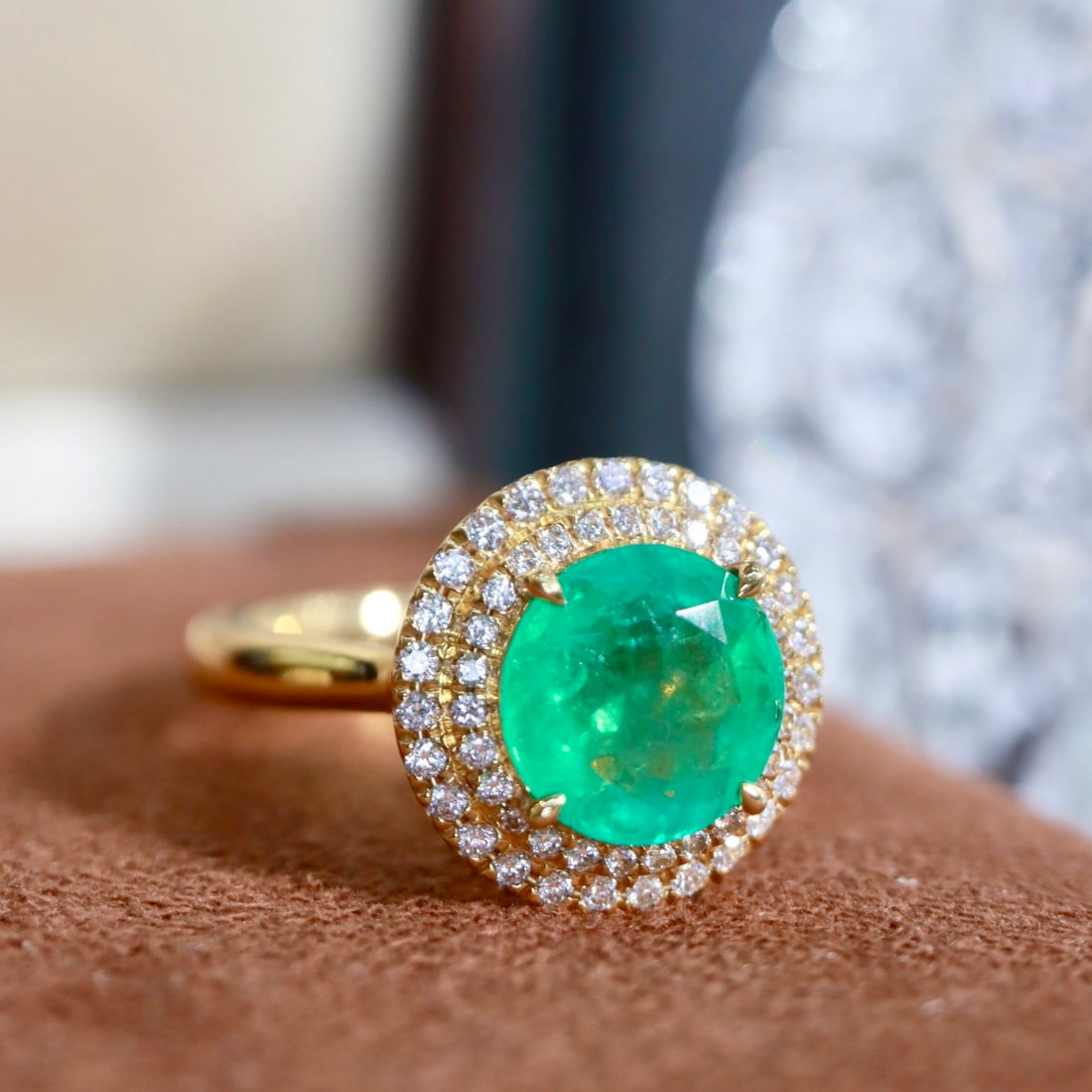 14k Gold 2.58 Ctw Natural Emerald & Diamond Ring - 2