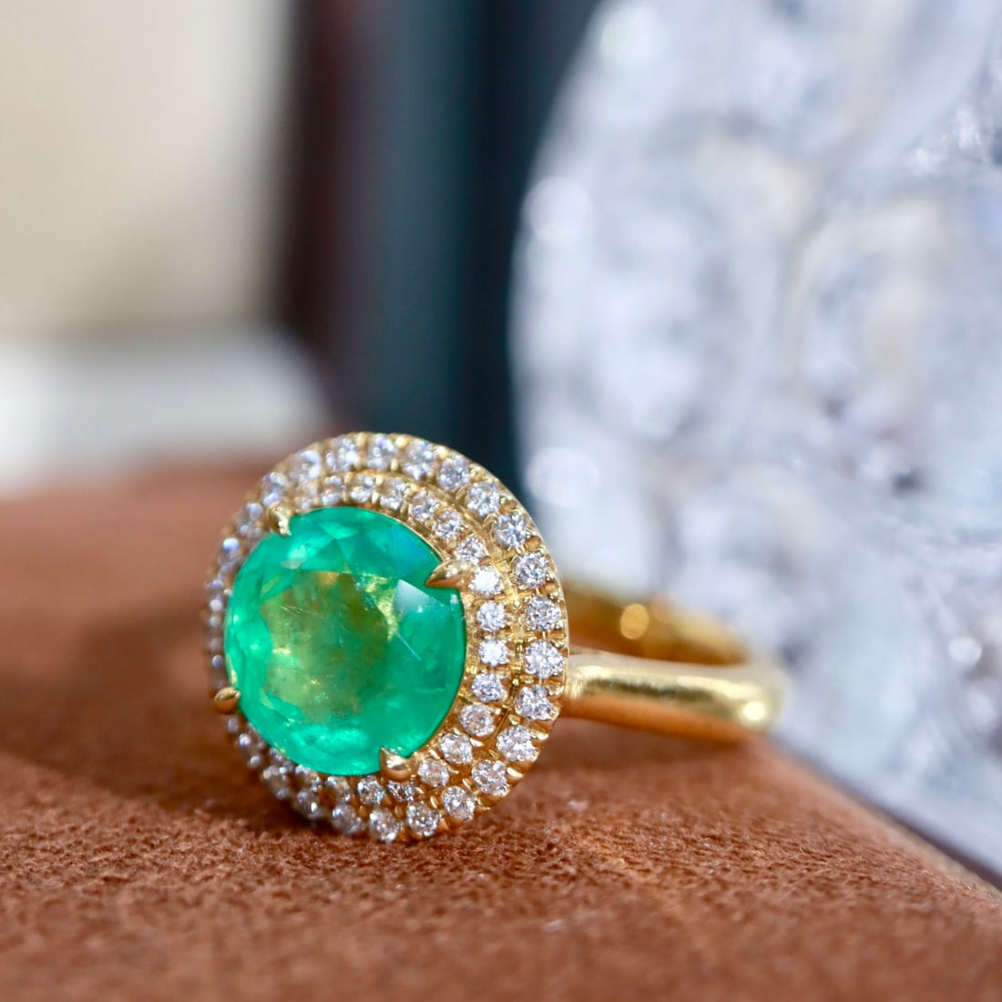 14k Gold 2.58 Ctw Natural Emerald & Diamond Ring - 3