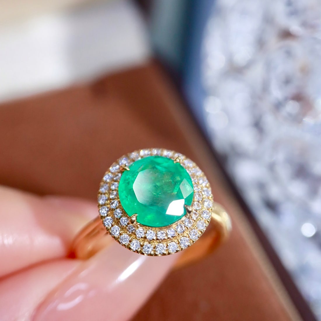 14k Gold 2.58 Ctw Natural Emerald & Diamond Ring - 8