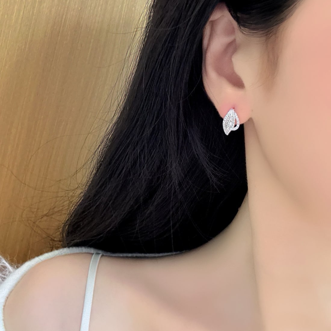 14k Gold 0.58 Ct Natural H Diamond Earrings - 2