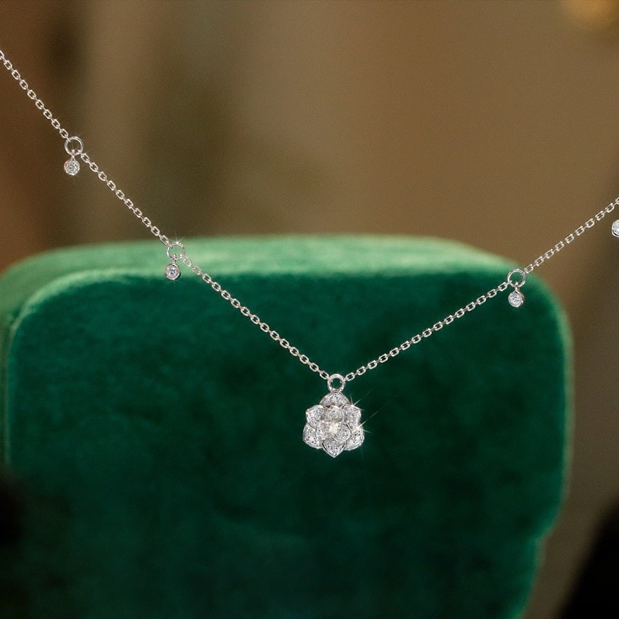 14k Gold 0.25 Ct Natural H Diamond & Flowers Necklace - 2