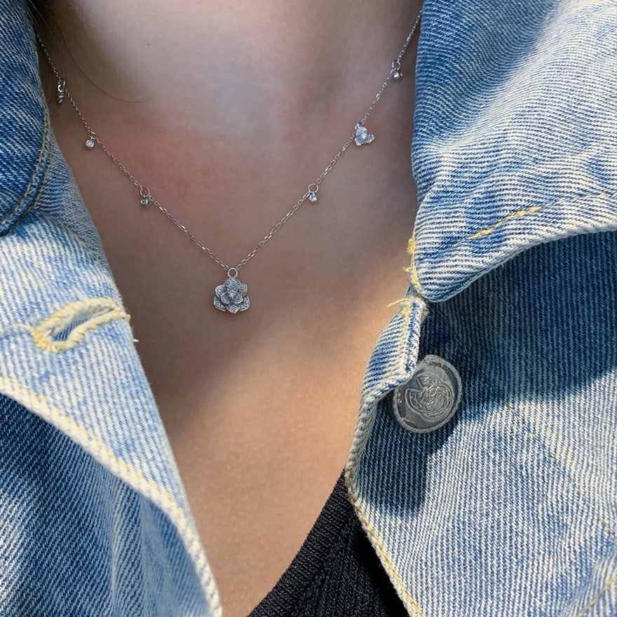 14k Gold 0.25 Ct Natural H Diamond & Flowers Necklace - 4