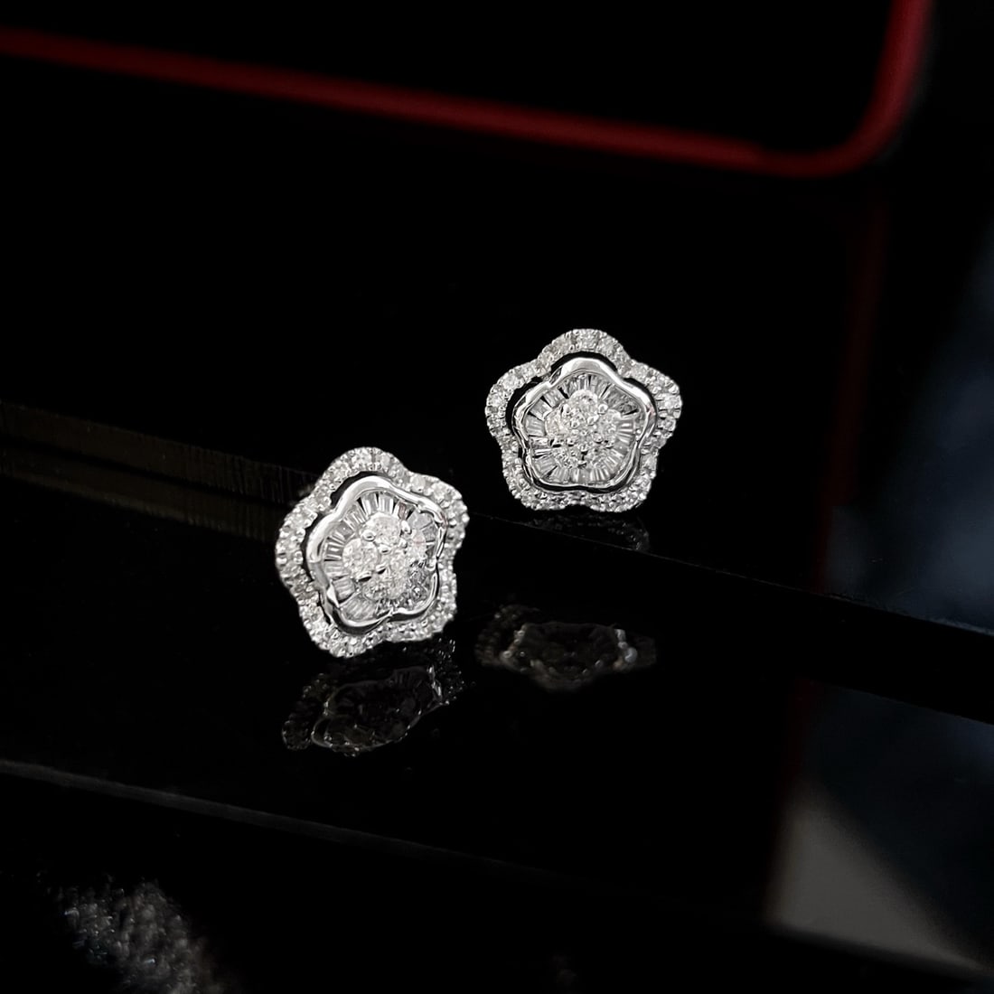 14k Gold 0.48 Ct Natural H Diamond Earrings - 2