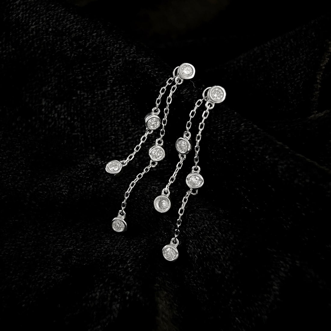 14k Gold 0.6 Ct Natural H Diamond Earrings - 2