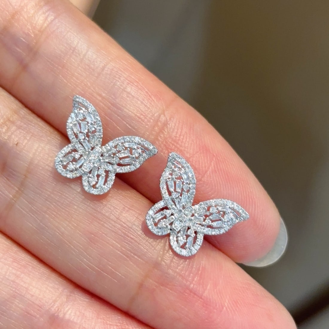 14k Gold 0.7 Ct Natural H Diamond & Butterfly Earrings - 3