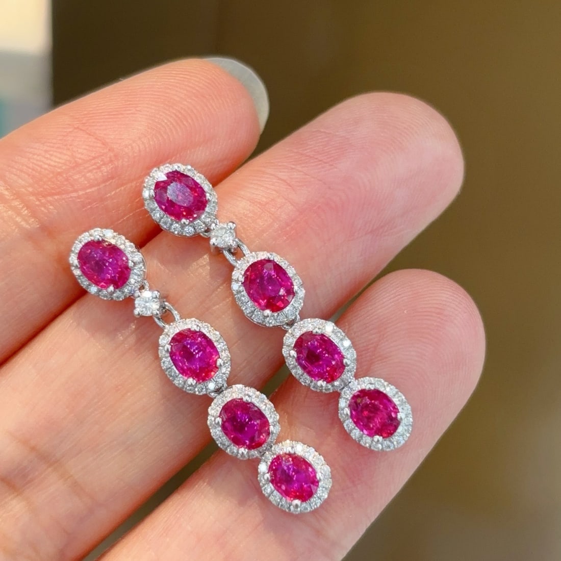 14k Gold 2.6 Ct Natural Ruby & Diamond Earrings: Ref:231104199 // gold content:14k gold // main gemstone:ruby // shape:oval // carat weight:2. 6ct // color:red // treatment:natural // // adjacent gemstone 2 : diamond // shape:round // clarity