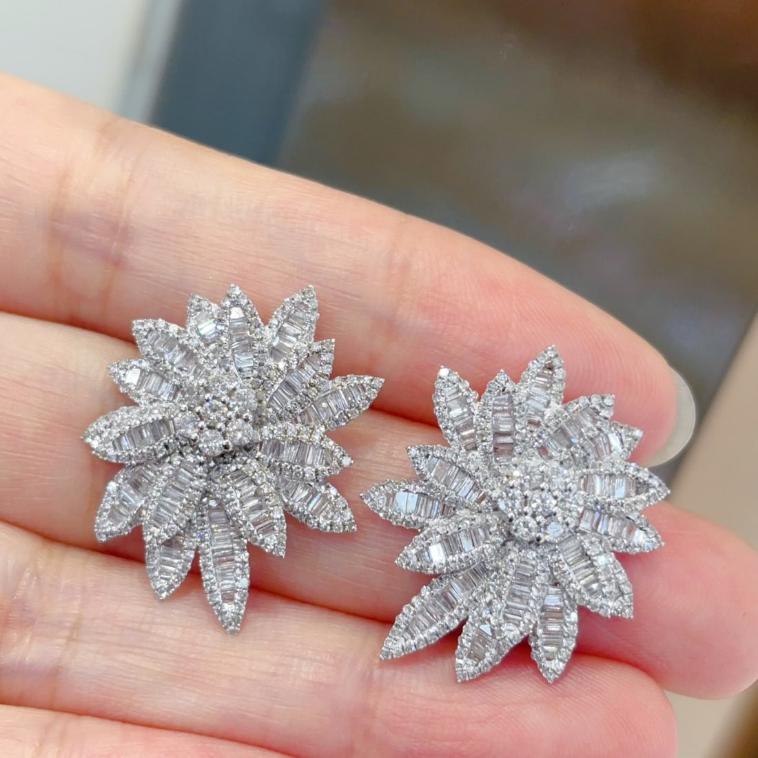 14k Gold 2.82 Ct Natural H Diamond Earrings - 3