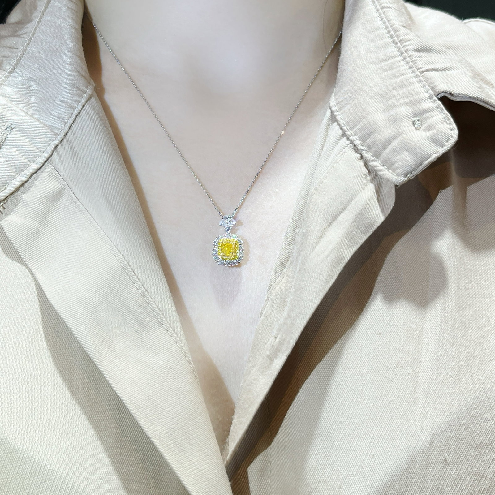 14k Gold 1.56 Ctw Natural Yellow Diamond & Diamond Necklace - 3