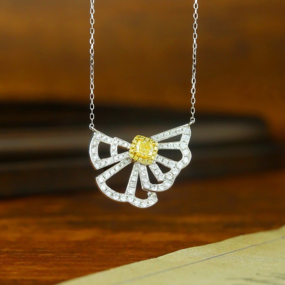 14k Gold 0.84 Ctw Natural Yellow Diamond & Diamond Necklace: Ref:231104264 // gold content:14k gold // main gemstone:yellow diamond // shape:cushion // carat weight:0. 24ct // clarity grade:vs2 // color:yellow // treatment:natural // // adjacent gemstone 2 : di