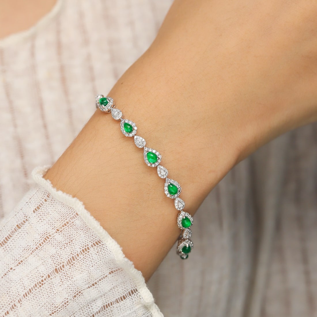 14k Gold 2.59 Ctw Vivid Green Natural Emerald & Diamond Bracelet - 5
