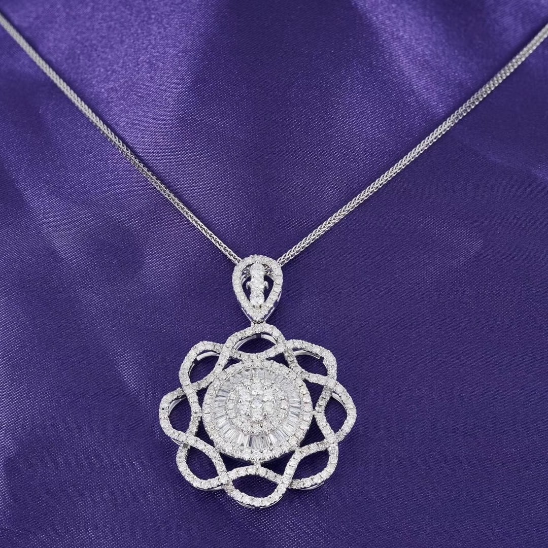 14k Gold 2.19 Ctw Natural H Diamond Pendant( Without Chain ): Ref:231104297 // gold content:14k gold // main gemstone:diamond // shape:baguette // carat weight:0. 41ct // clarity grade:vs-si // color:h // treatment:natural // // adjacent gemstone 2 : diamond // 