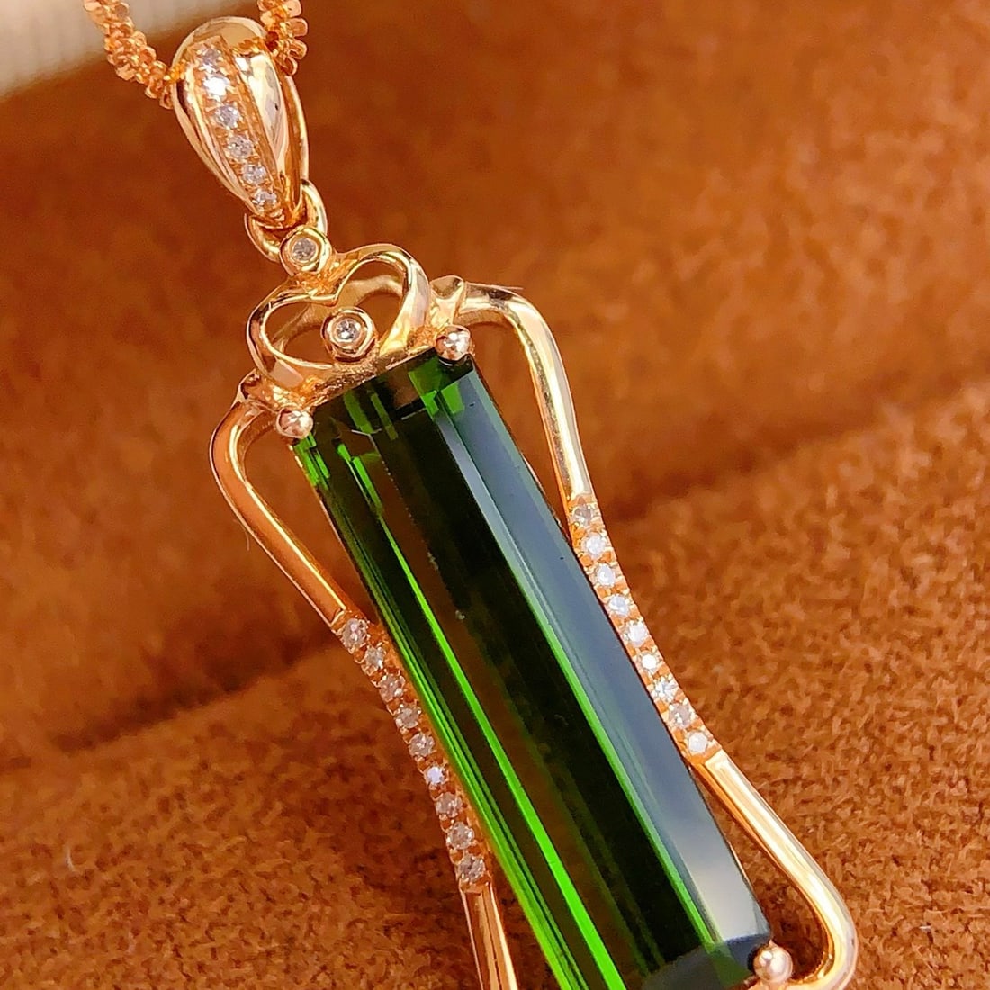 14k Gold 3.8 Ct Natural Tourmaline & Diamond Pendant( Without Chain ) - 2