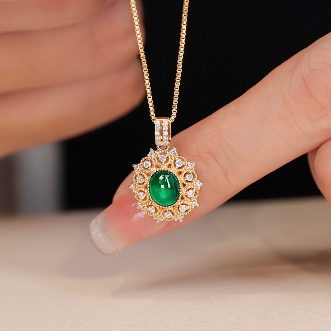 14k Gold 1.08 Ctw Vivid Green Natural Emerald & Diamond Pendant( Without Chain ) - 4