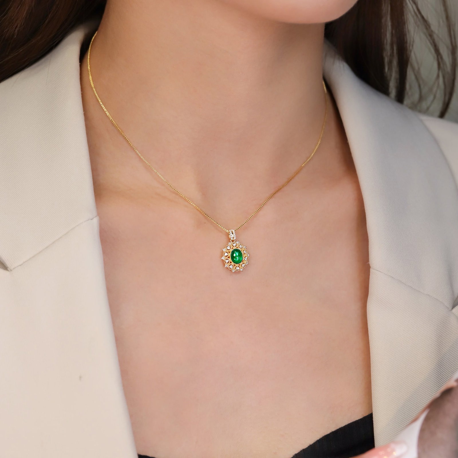14k Gold 1.08 Ctw Vivid Green Natural Emerald & Diamond Pendant( Without Chain ) - 5