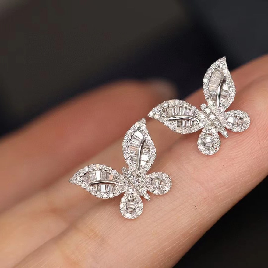 14k Gold 0.6 Ct Natural H Diamond & Butterfly Earrings: Ref:231104324 // gold content:14k gold // main gemstone:diamond // shape:multiple // carat weight:0. 6ct // clarity grade:vs-si // color:h // treatment:natural // Condition: New Low Estimate: 2400.00