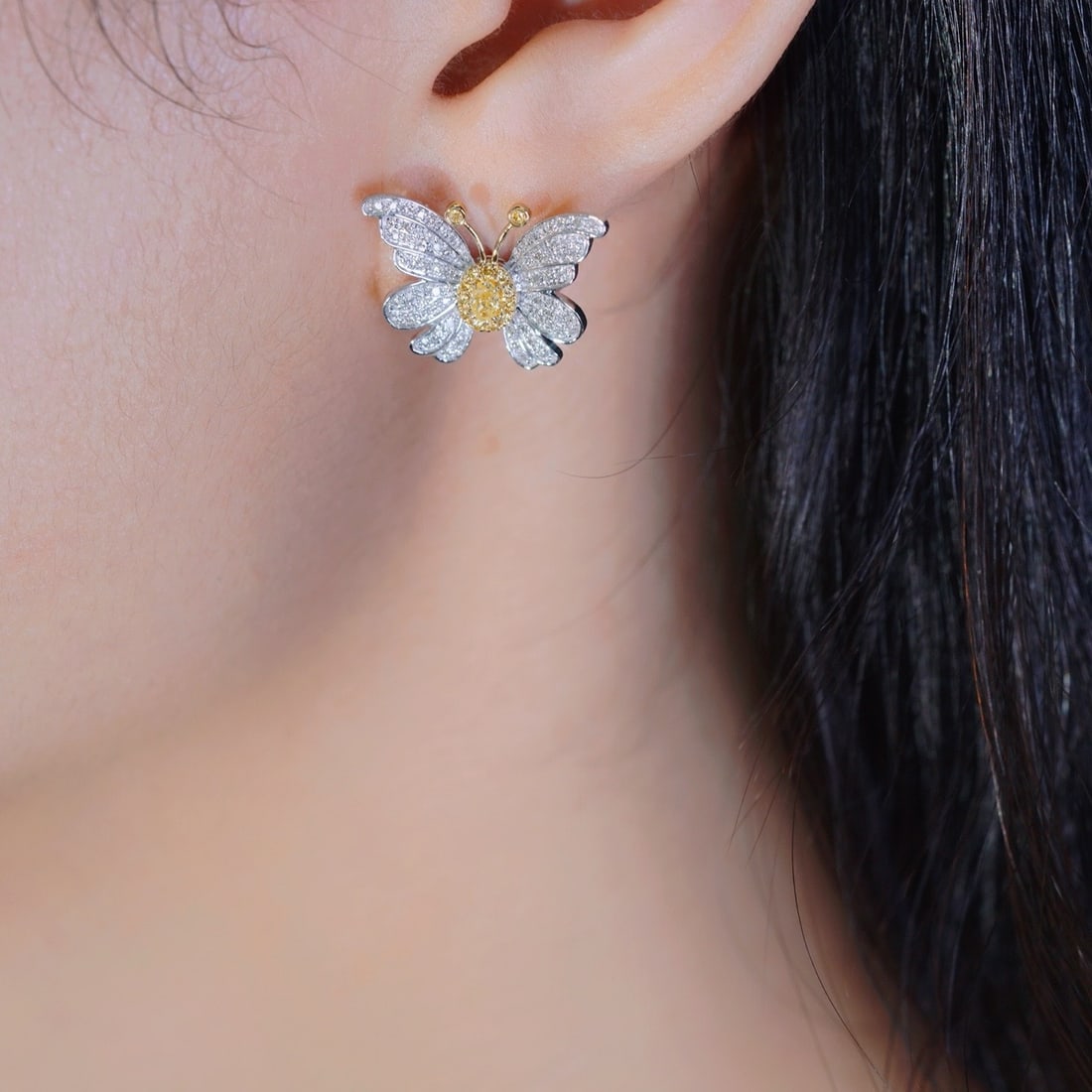 14k Gold 0.80 Ct Natural Color Diamond & Butterfly Earrings - 6