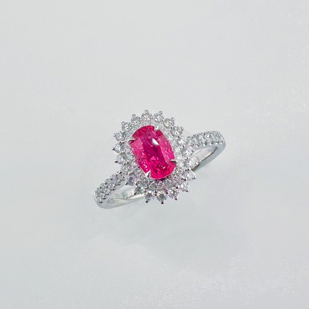 14k Gold 1.40 Ctw Natural Ruby & Diamond Ring: Ref:231104334 // gold content:14k gold // ring size:7. 25us // // main gemstone:ruby // shape:oval // carat weight:1. 00ct // color:red // treatment:natural // // adjacent gemstone 2 : diamond //