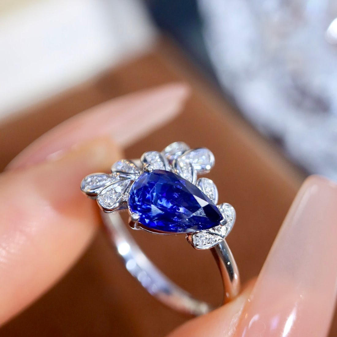 14k Gold 1.59 Ctw Vivid Blue Natural Sapphire & Diamond Ring - 6