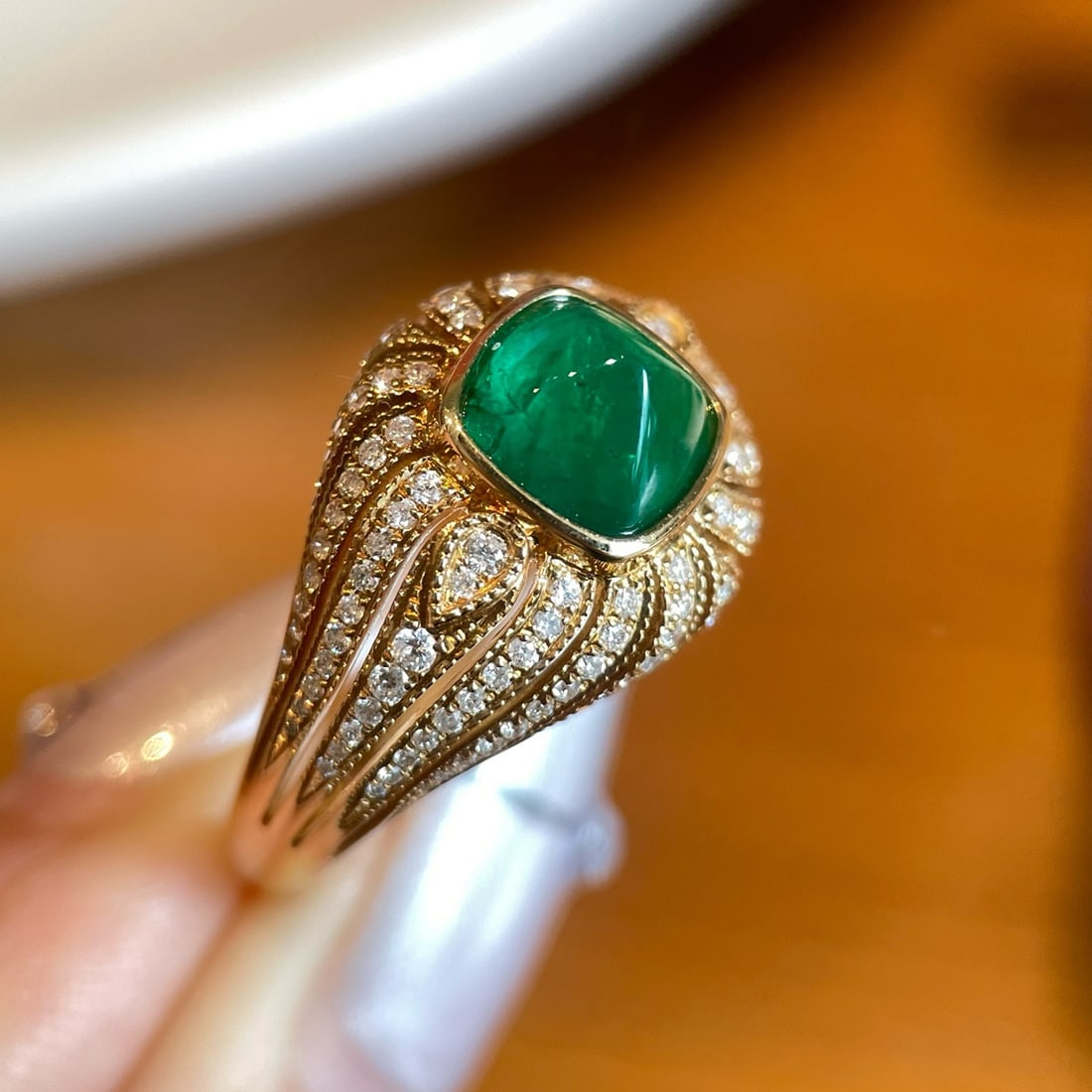 14k Gold 2 Ct Vivid Green Natural Emerald & Diamond Ring - 6