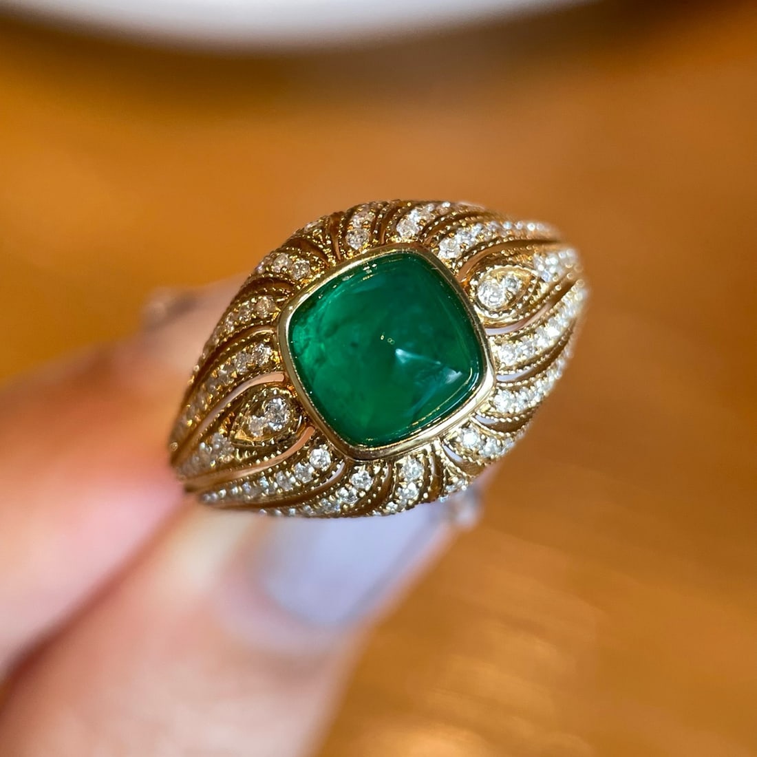 14k Gold 2 Ct Vivid Green Natural Emerald & Diamond Ring - 7