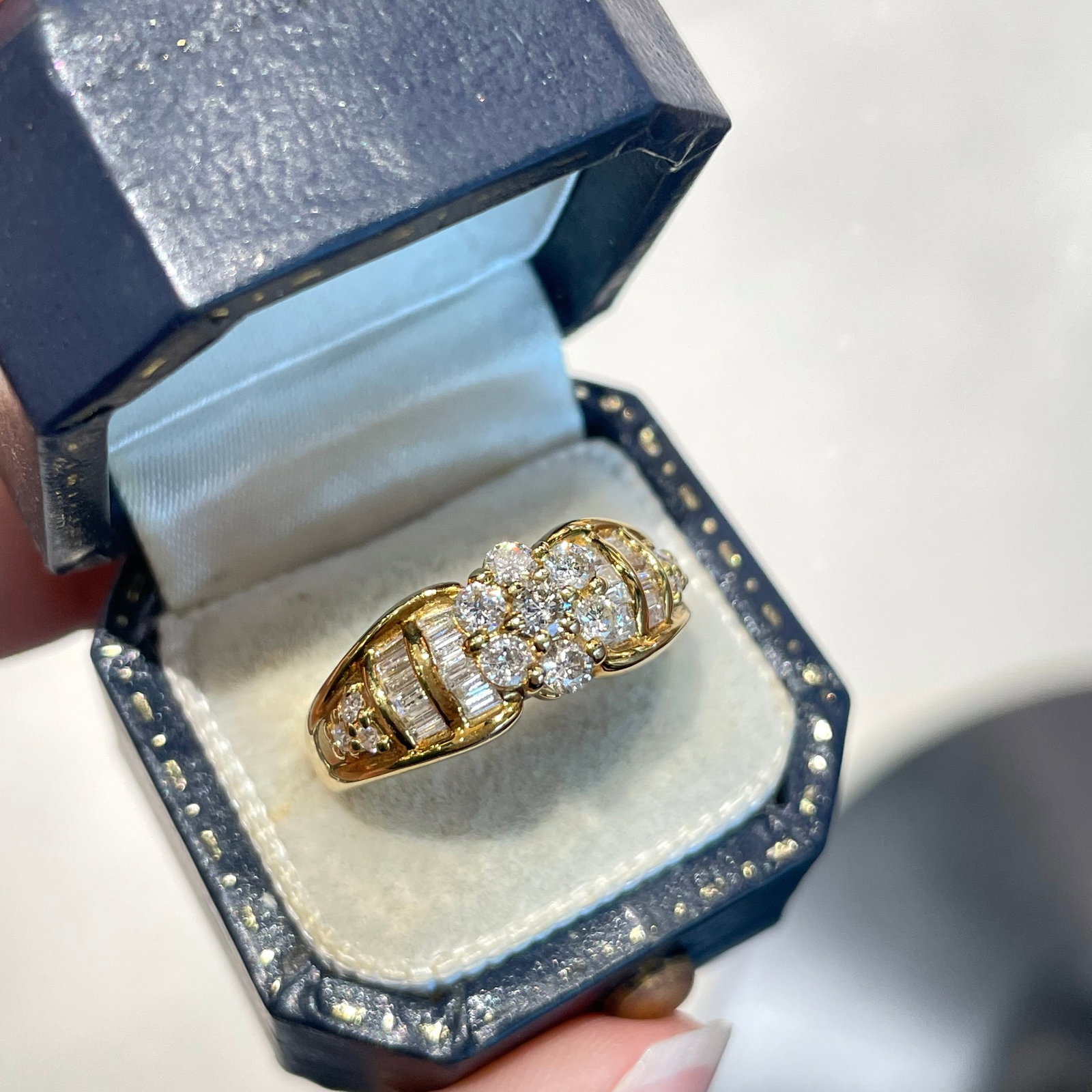 14k Gold 0.62 Ct Natural H Diamond Ring: Ref:231104375 // gold content:14k gold // ring size:7. 25us // // main gemstone:diamond // shape:multiple // carat weight:0. 62ct // clarity grade:vs-si // color:h // treatment:natural // Condition: