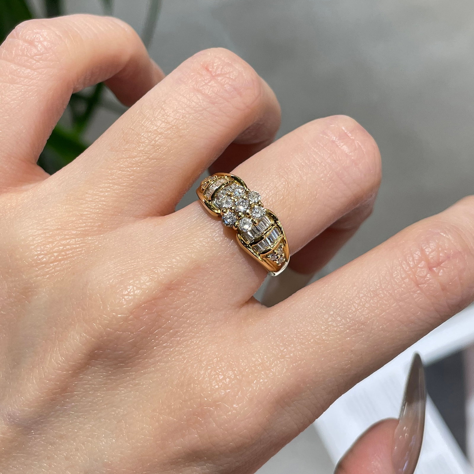 14k Gold 0.62 Ct Natural H Diamond Ring - 2