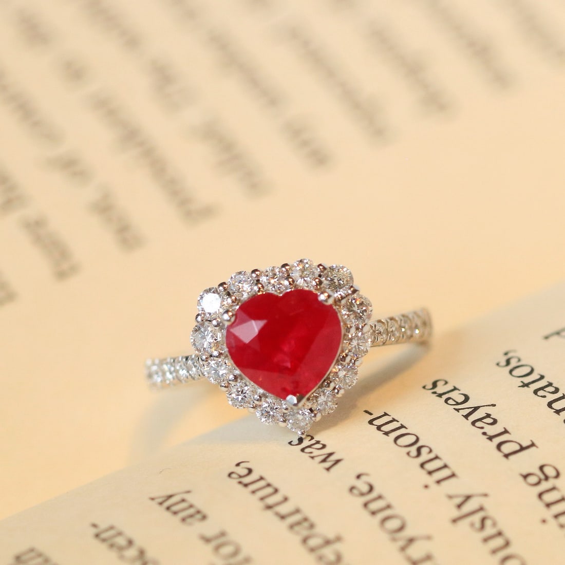 14k Gold 2.92 Ctw Natural Ruby & Diamond Ring - 7