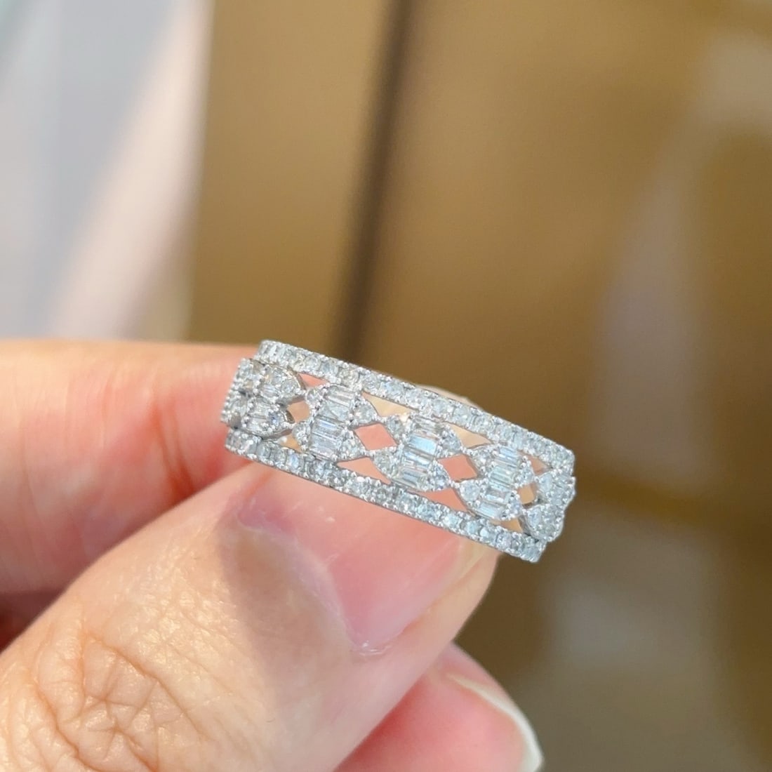 14k Gold 0.78 Ct Natural H Diamond Ring - 4