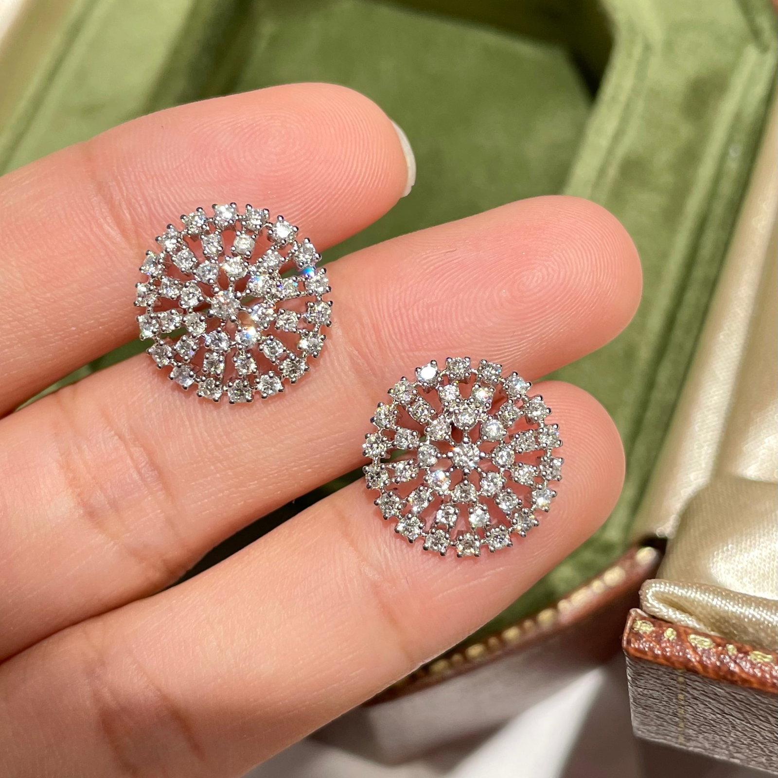 14k Gold 1.2 Ct Natural H Diamond Earrings - 4