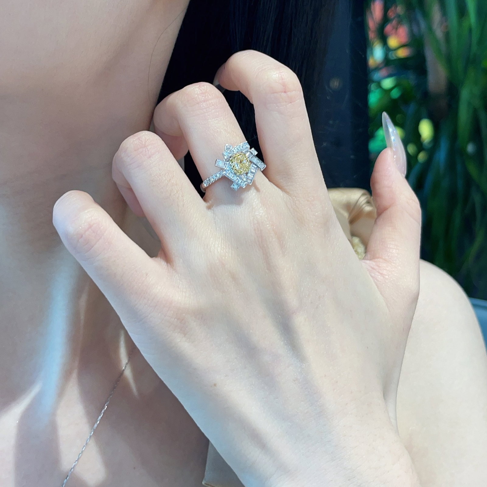 14k Gold 0.66 Ct Natural Color Diamond Ring - 4