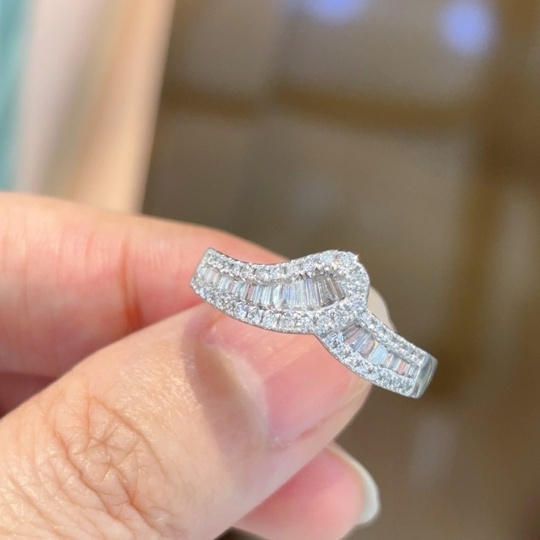 14k Gold 0.6 Ct Natural H Diamond Ring - 4