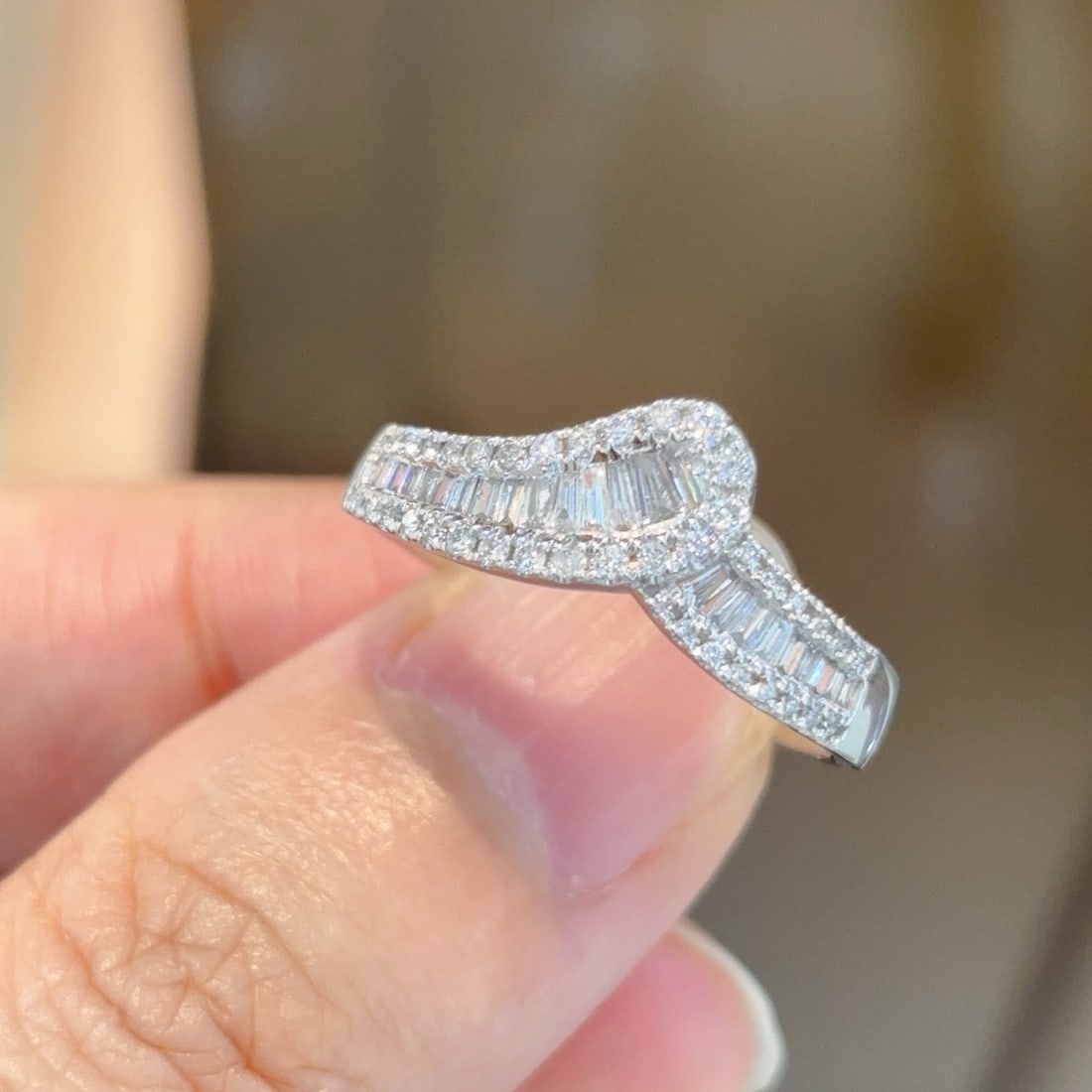14k Gold 0.6 Ct Natural H Diamond Ring - 6